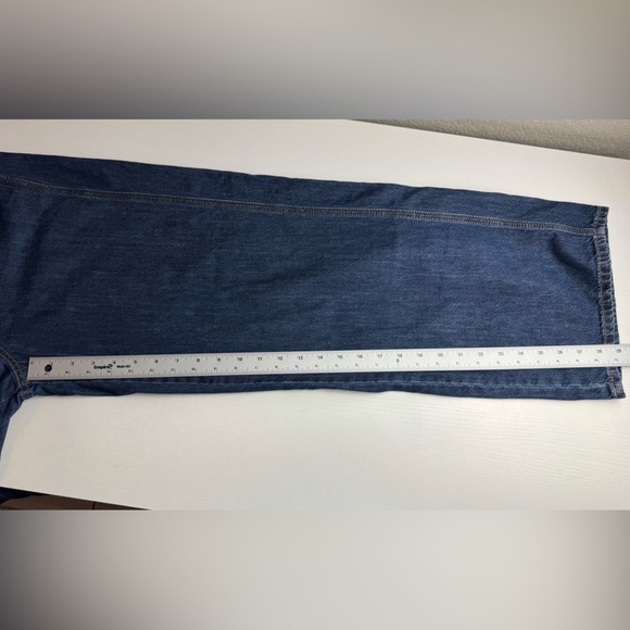 Lee Women's Relaxed Fit Heritage Overall with Utility Details Size Medium - Picture 11 of 13